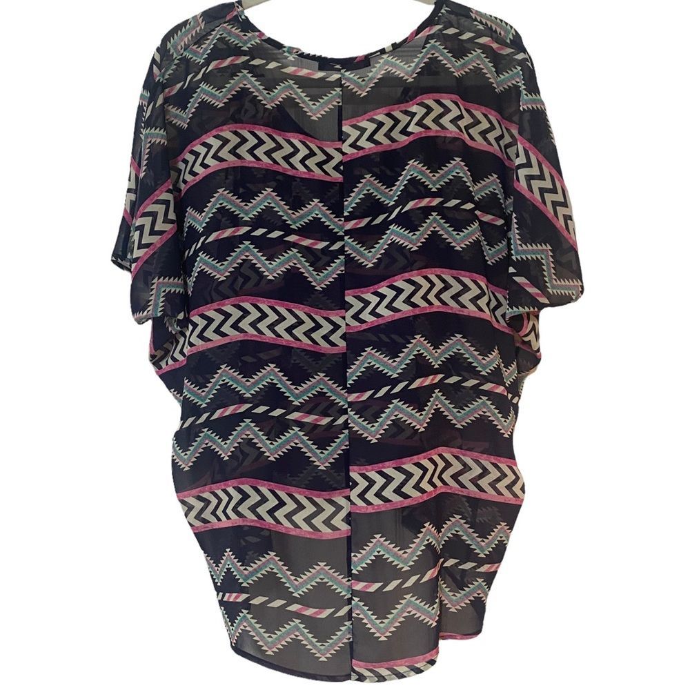Honey Punch Women’s Small Blue Aztec Print 3 Button Sheer High Low Top - Picture 4 of 5